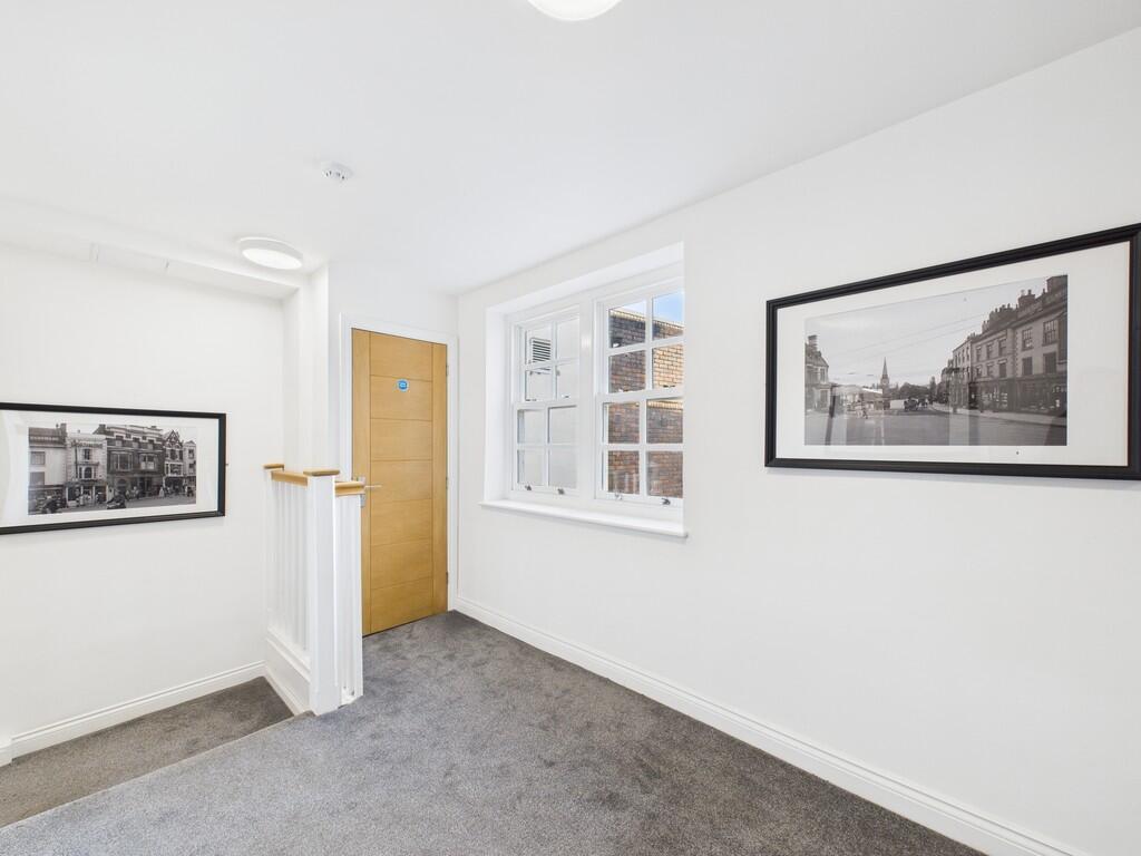 CAM01835G0-PR0349...