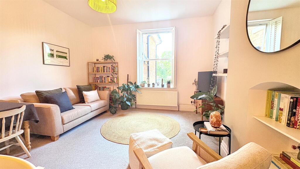 Open Plan Living/Kitchen