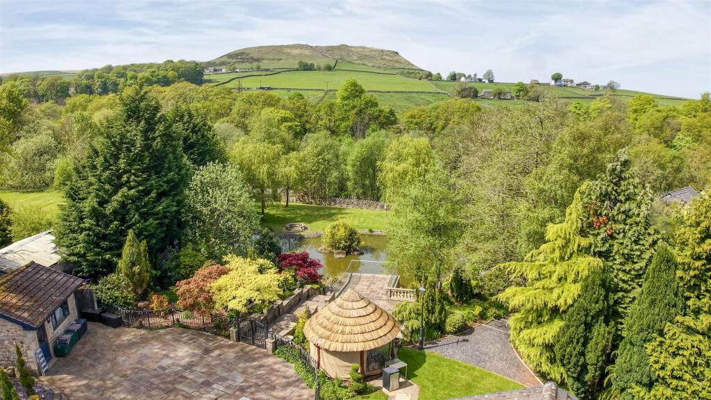 Rear Garden &amp; Views