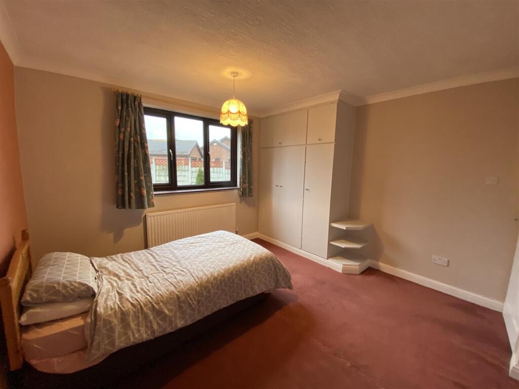 Bedroom no.3 front double: