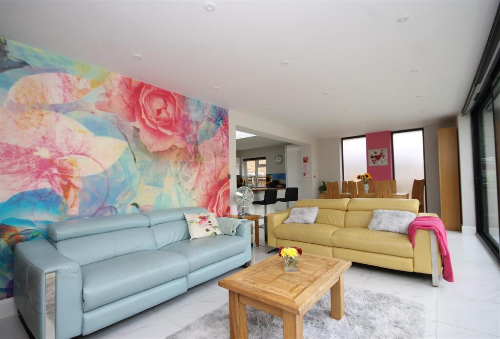 Living Area.JPG