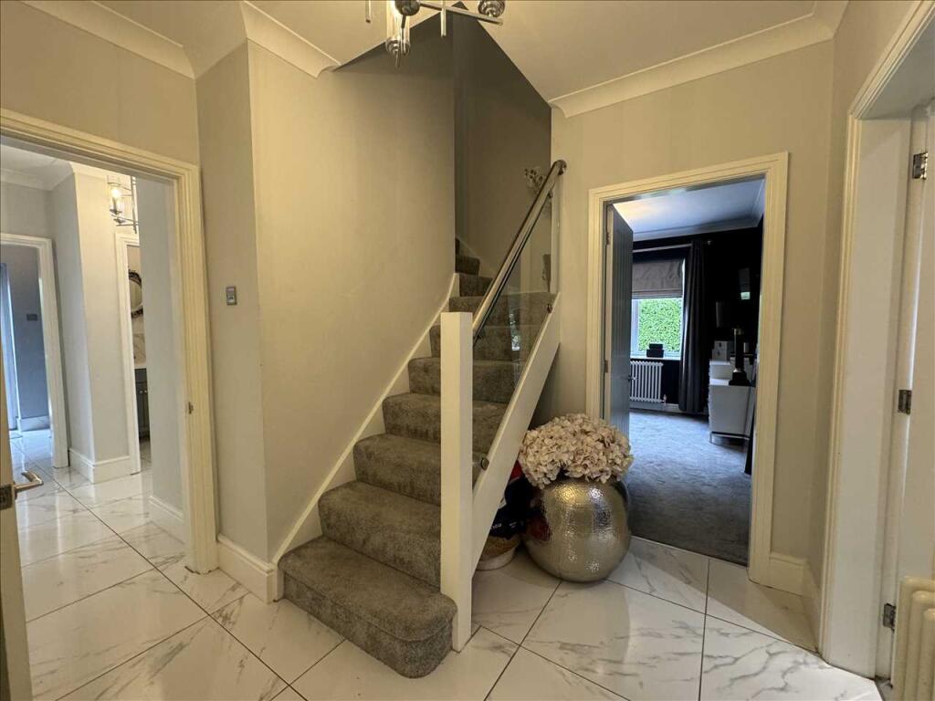 INNER HALLWAY