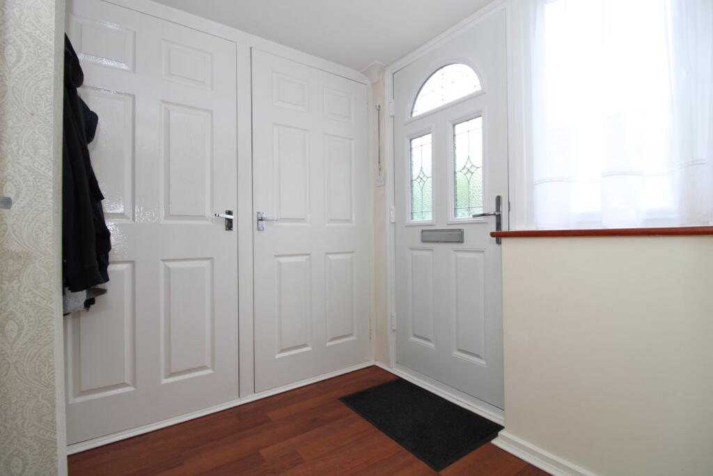 ENTRANCE HALLWAY 