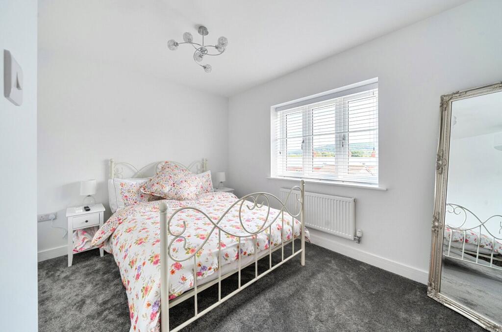 1330375-14-688d79...