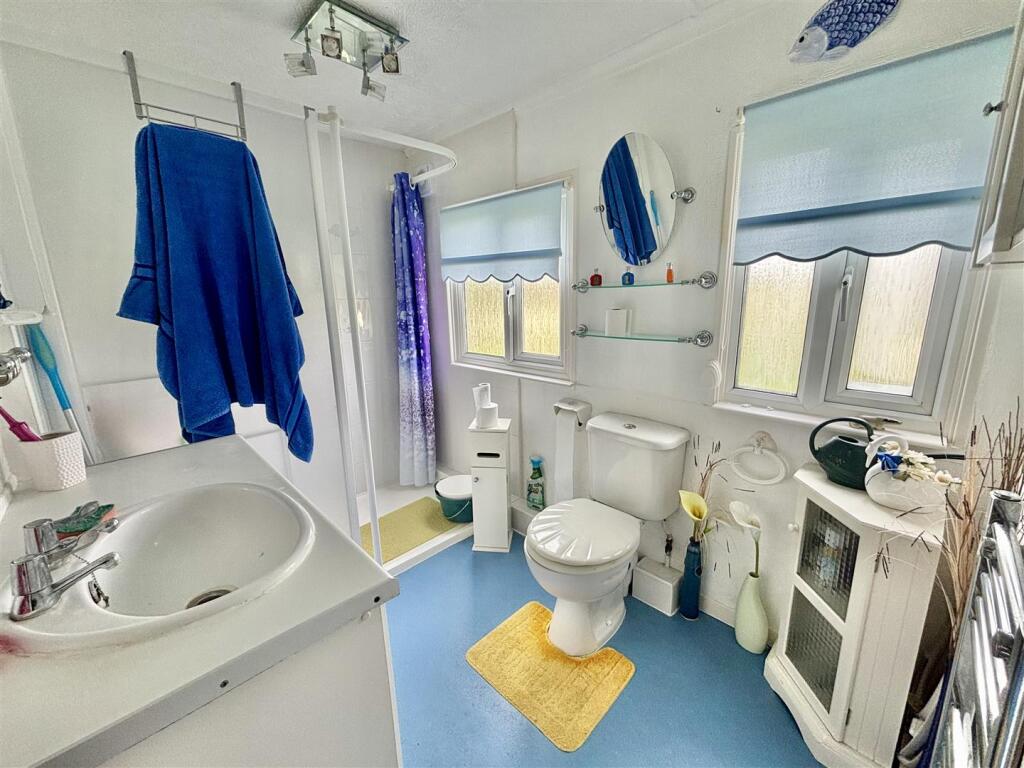 Shower Room/WC
