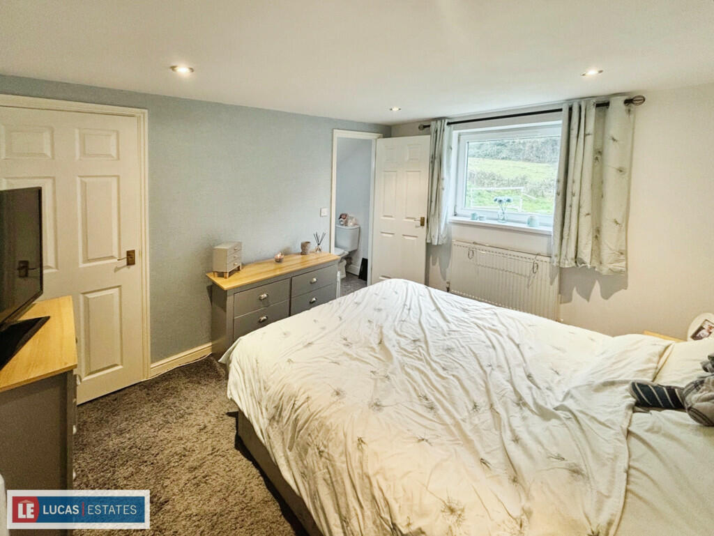 0ccc0f77-image_pi...