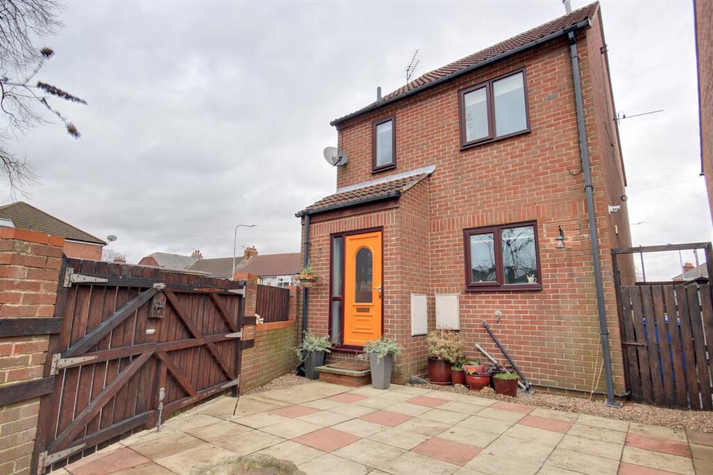 Albion Court (1).jpg