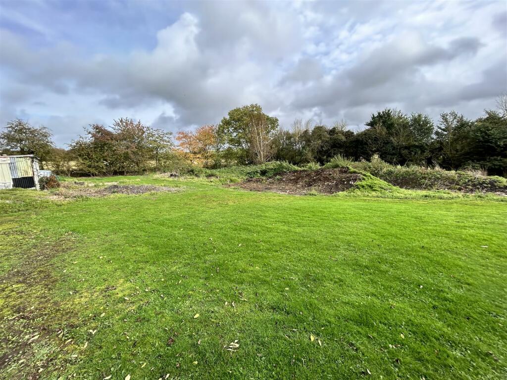 rear of 49 Chapel St, Oakthorpe