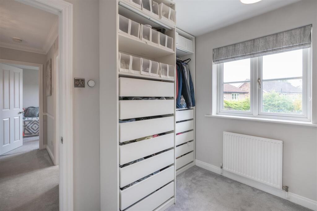 5 Abbots Mere Close-35.jpg