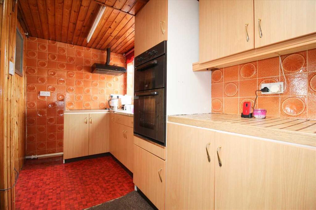 Kitchen / Dining