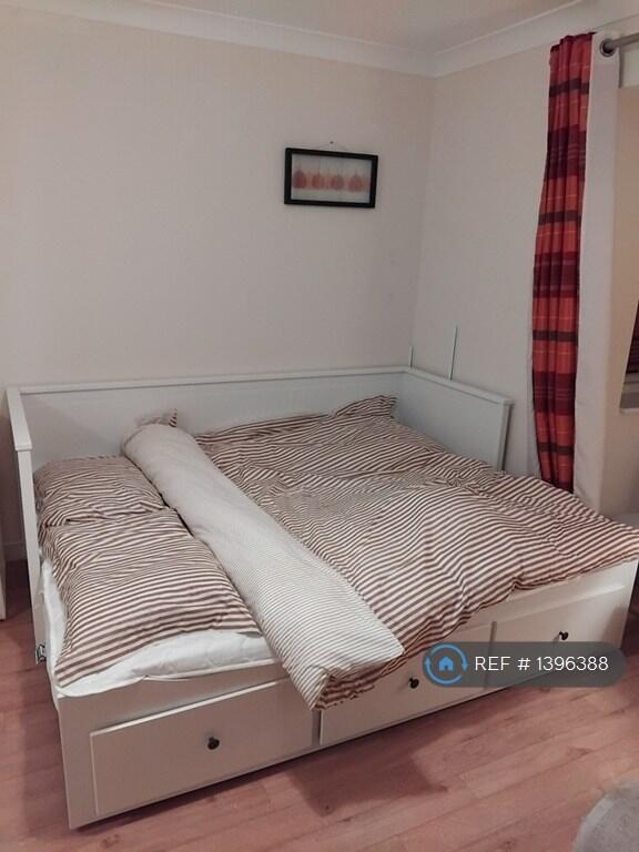 Bed When Extended Night View