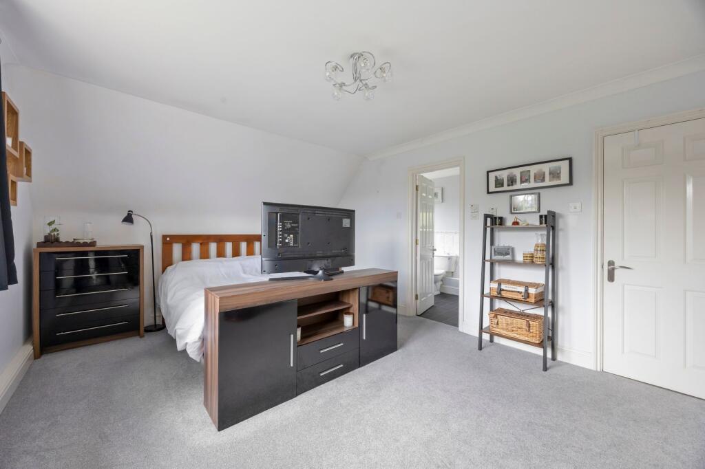 Main Bedroom
