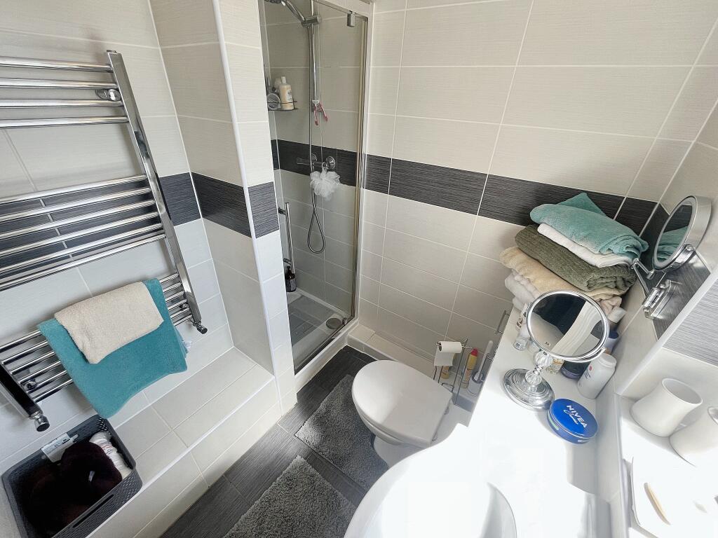 Ensuite
