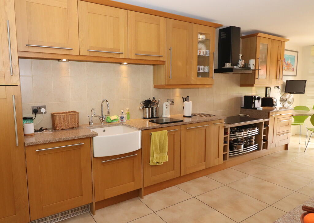 Kitchen 1 25-07-2...