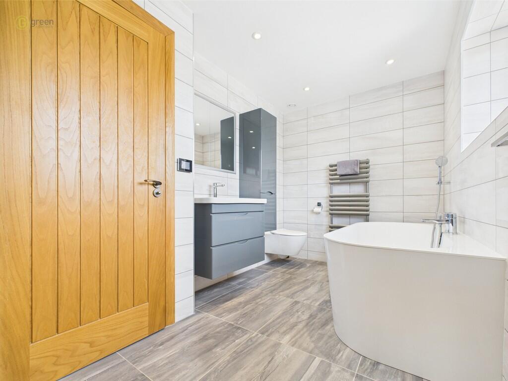 CAM03830G0-PR0156...