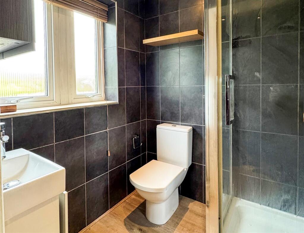 En Suite Shower Room