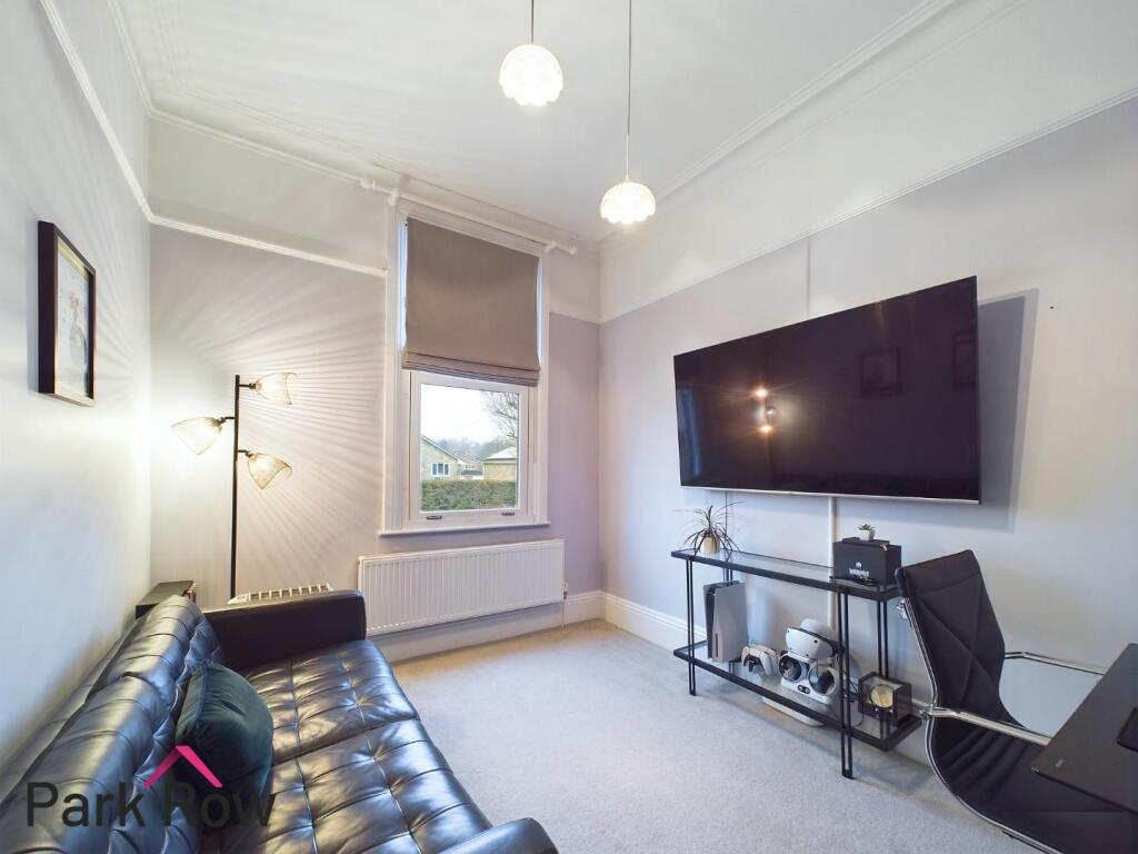 BEDROOM SIX