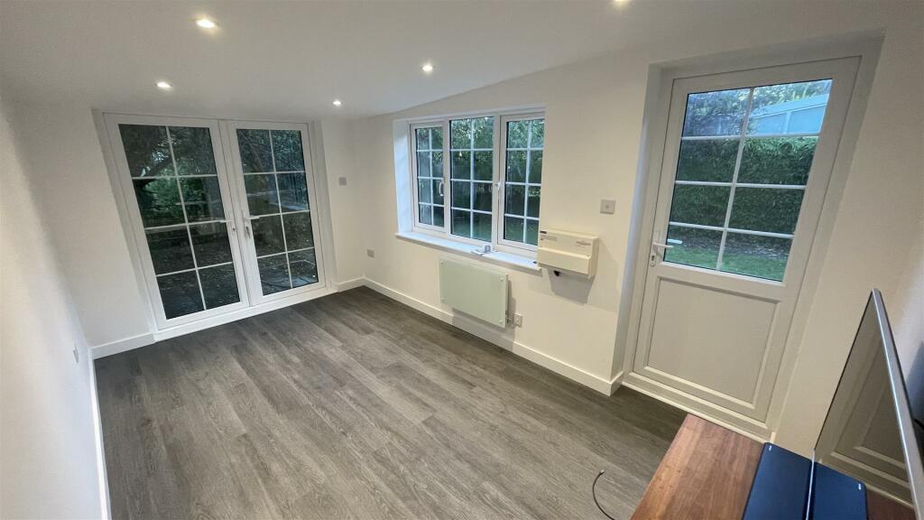 OFFICE/PLAYROOM