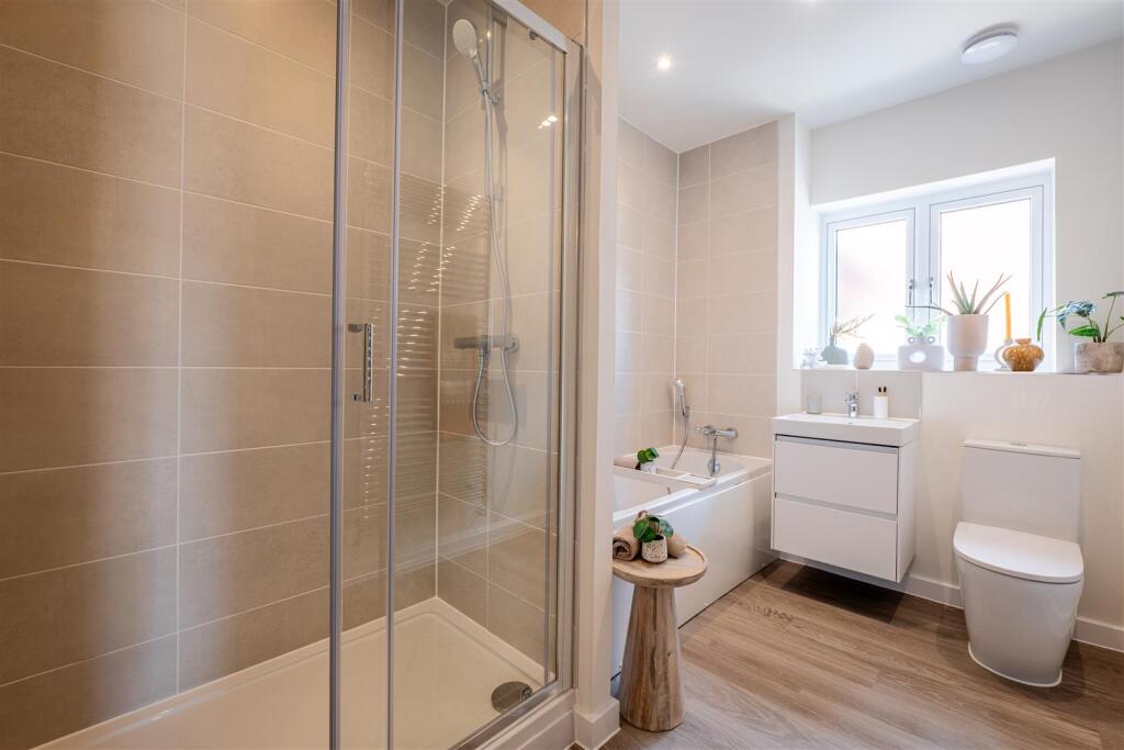 BG Plot 5 Bathroom-1.jpg