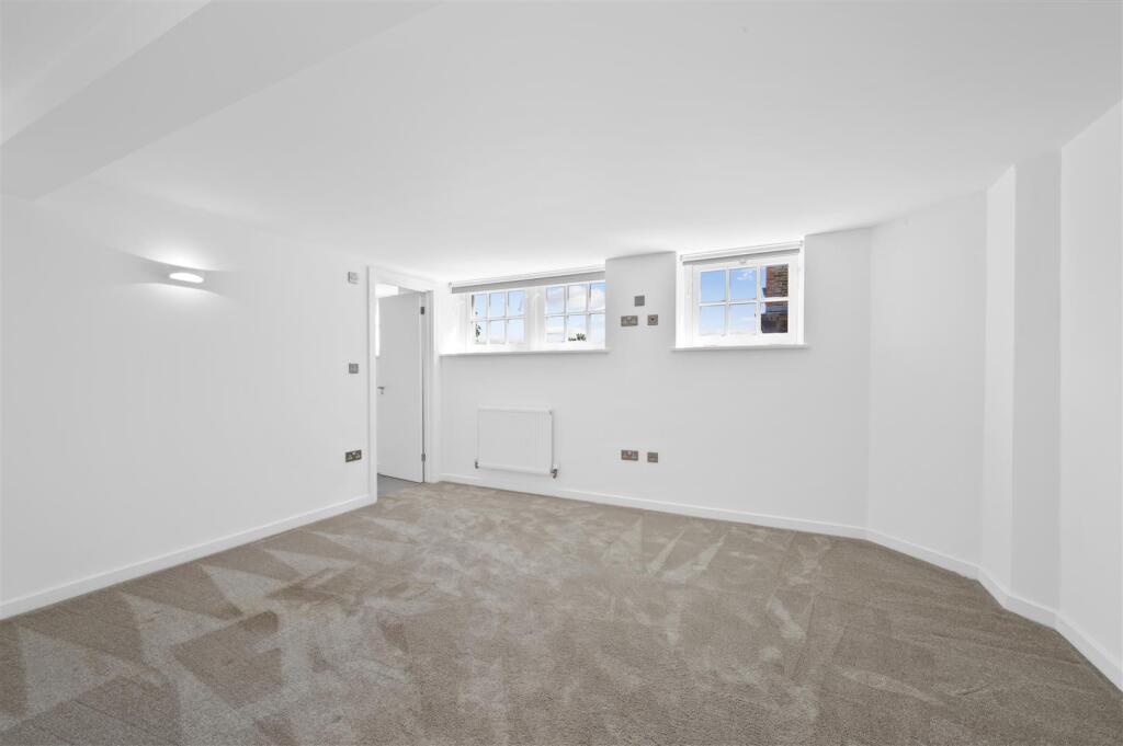 82, Craven Gardens ,11.jpg