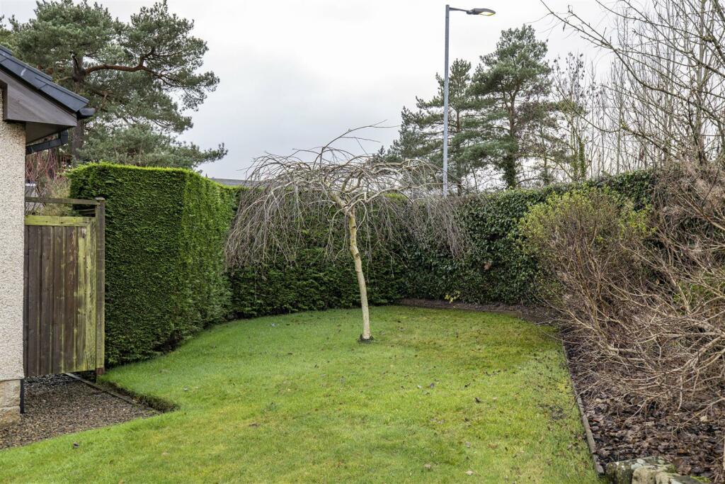 1 Monksford Court Newtown 04.JPG