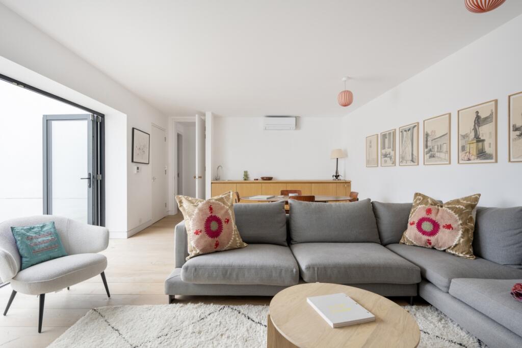 Living room top f...