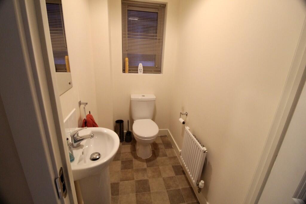 B26F15EB-9B28-4DC...