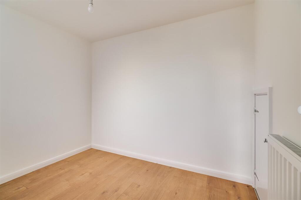 Bedroom 3 / Versatile Room