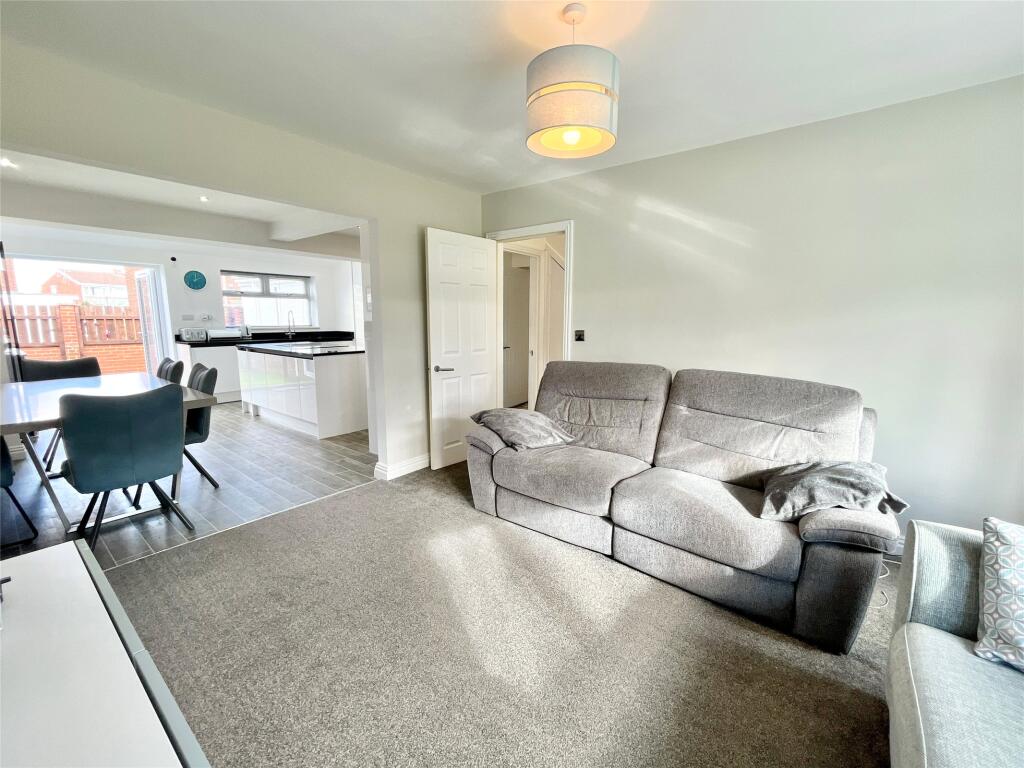 Lounge/Diner/Kitchen