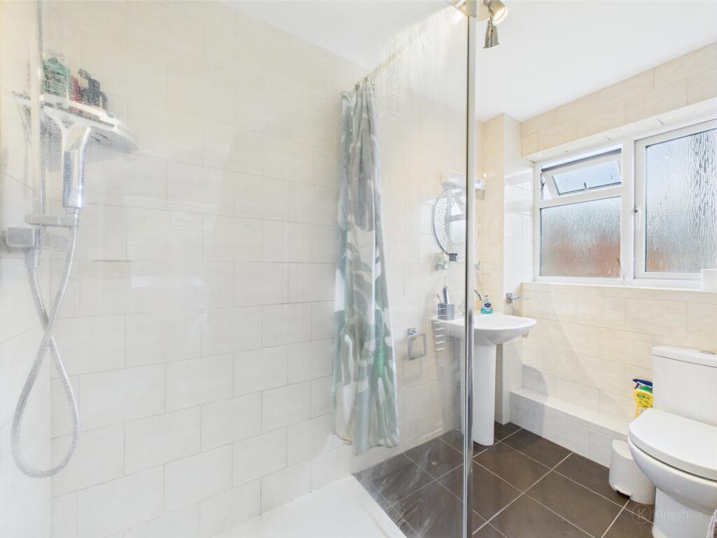 CAM02119G0-PR0405-STILL007