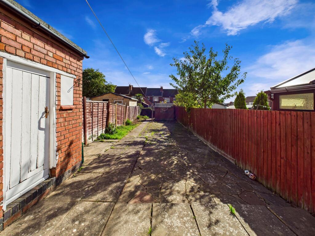 CAM05192G0-PR0155-STILL003