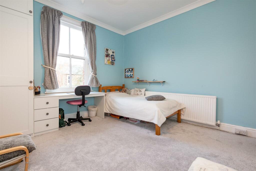 Bedroom 2 Aspect 2
