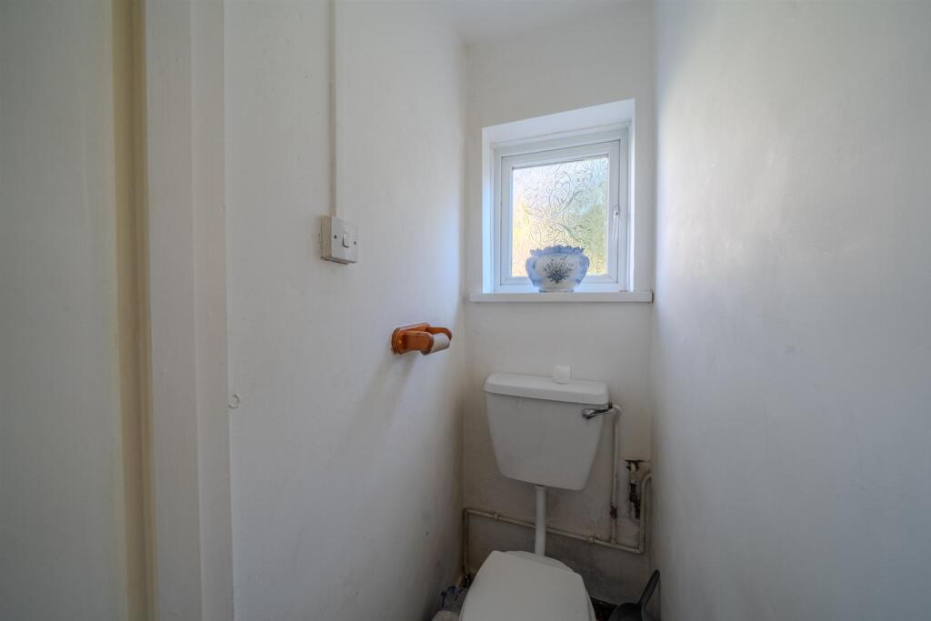 22 Garw Wood Drive-10.jpg