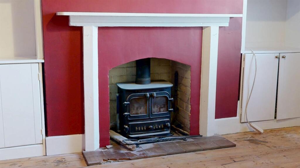 FIREPLACE.jpg