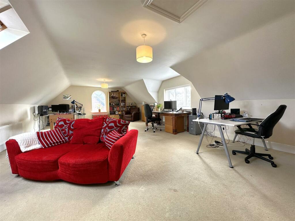 Multi-Purpose Reception Room 322