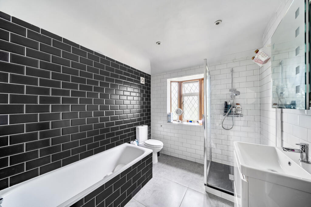 1321450-7-686e991...