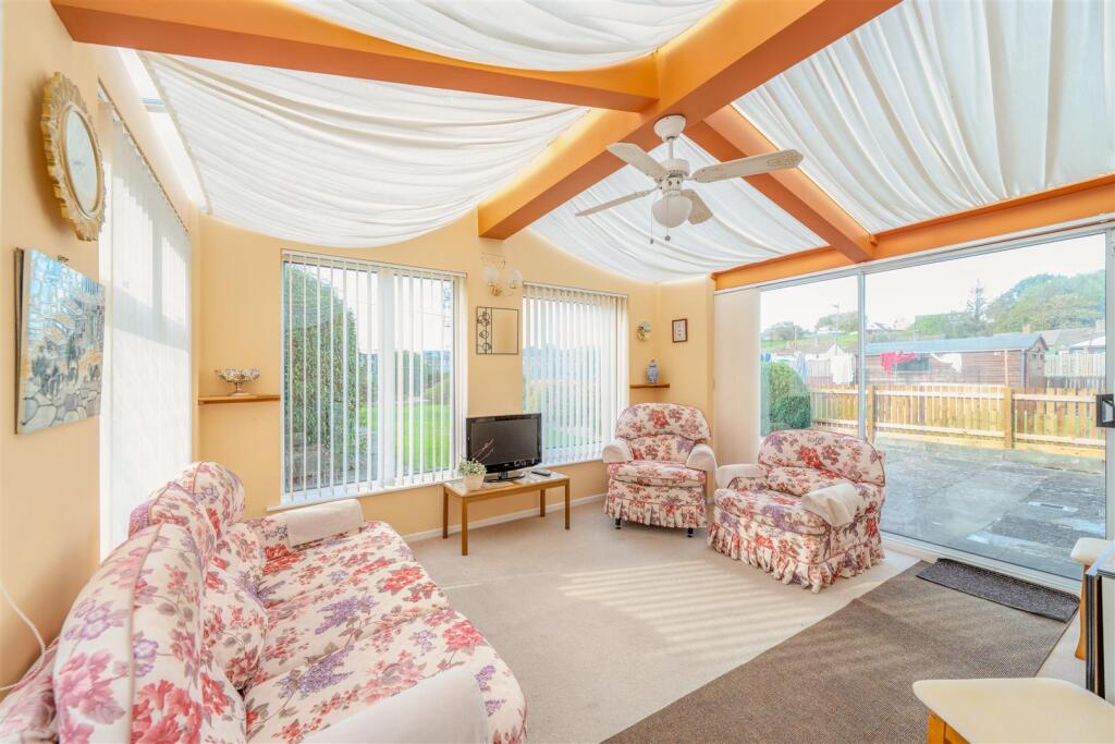 19_inchmead_drive-05.jpg