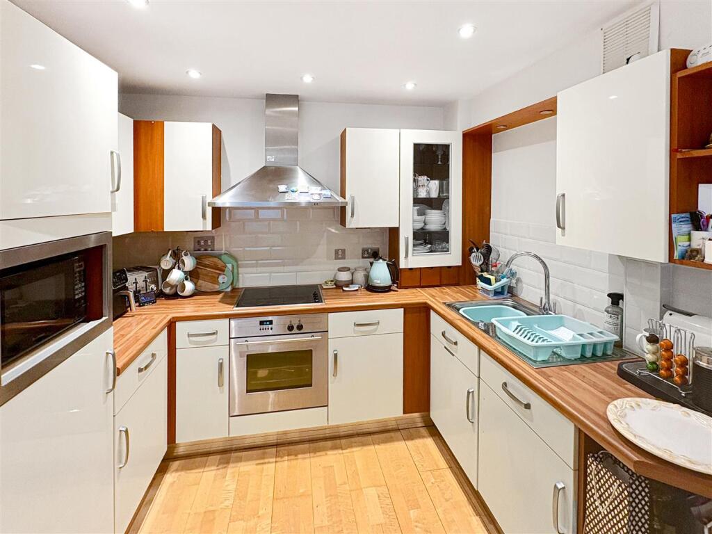 Kitchen area