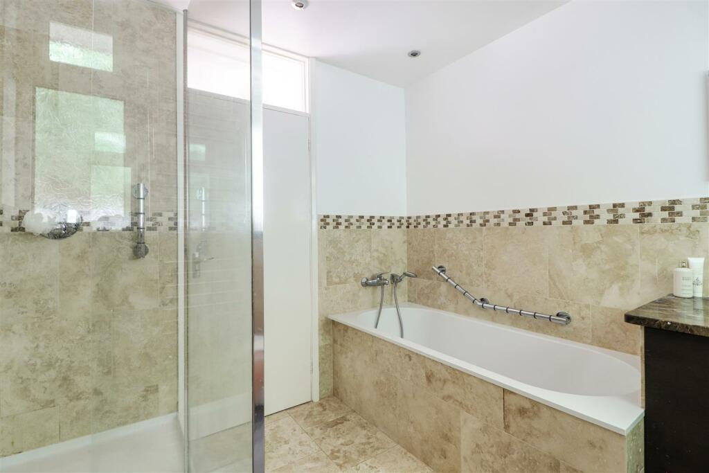 Bathroom New.jpg