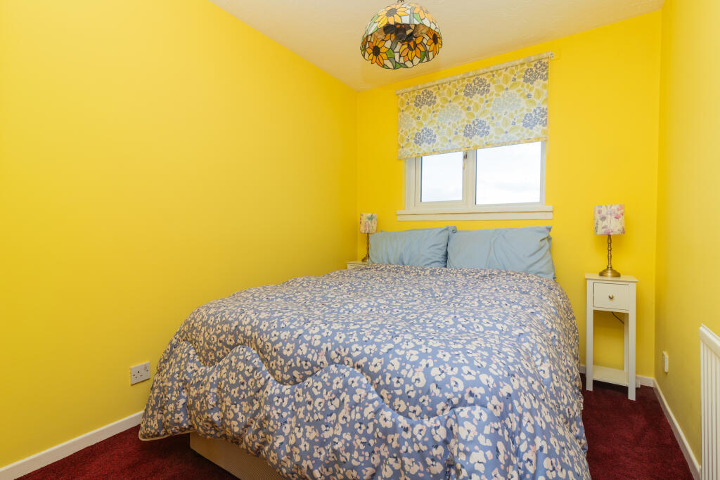 39 fischer gardens  Paisley  Pa1 2st L-1