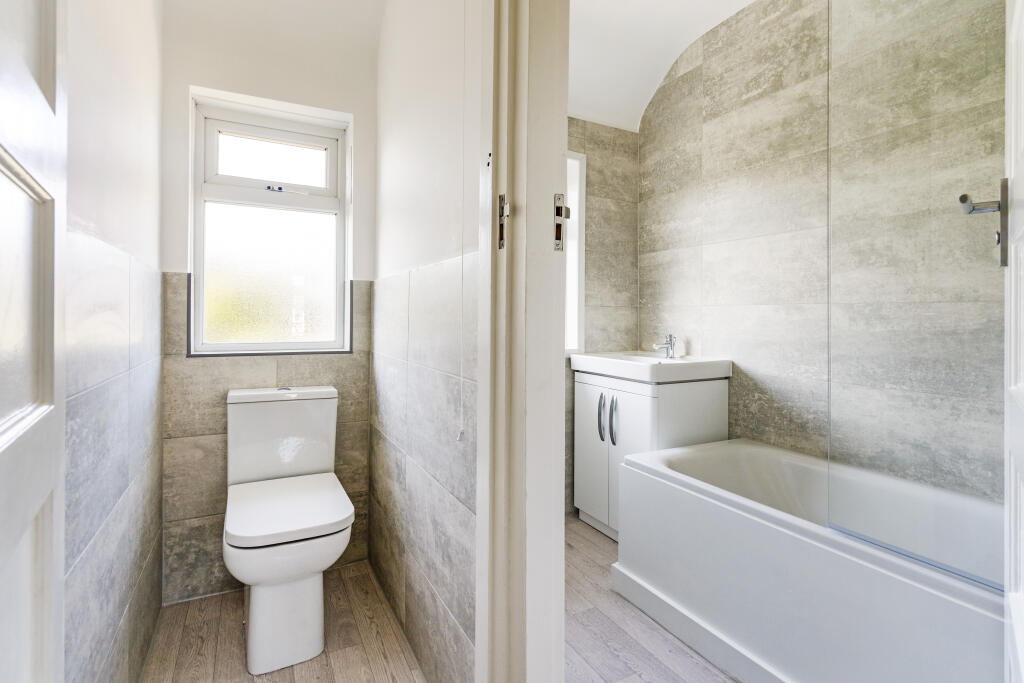 71 wolsey drive 3248