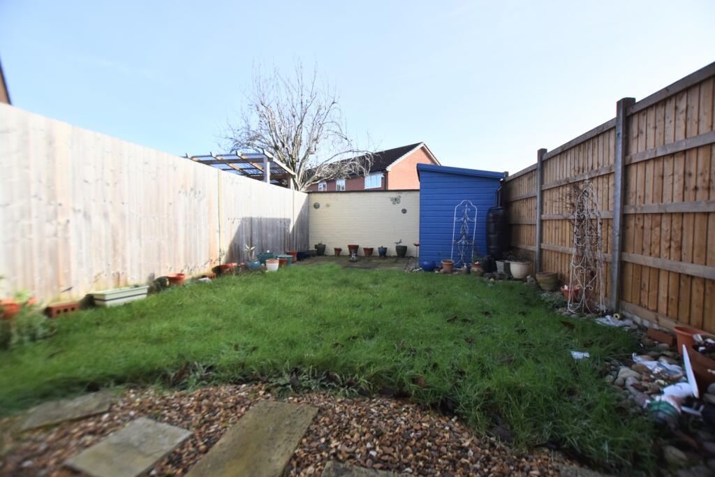 35 Friary Gardens garden