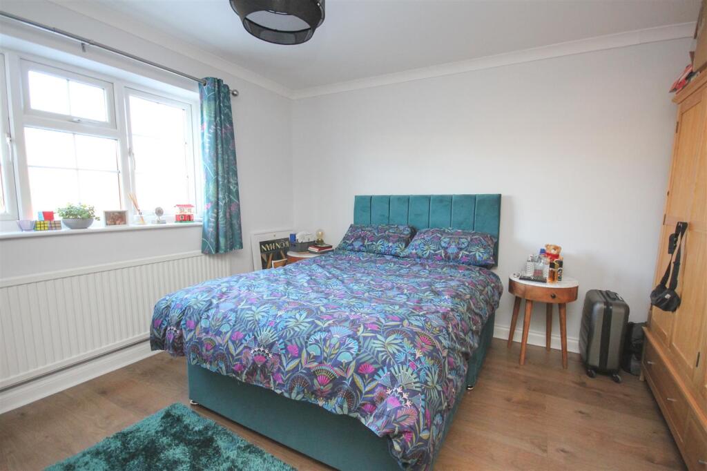 bed 2.JPG