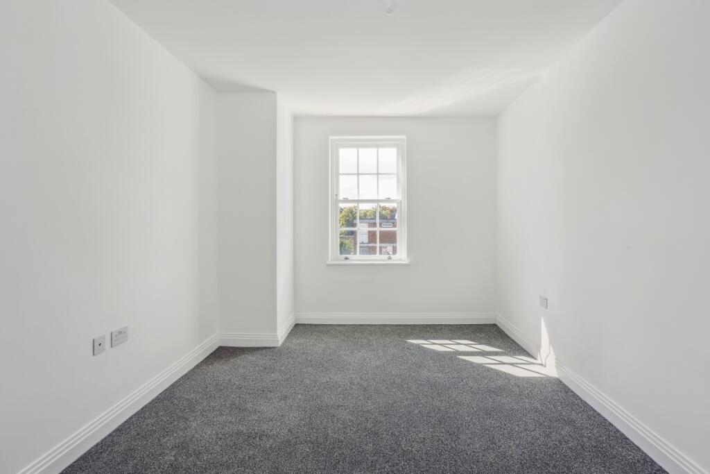 79031_9 Station H...