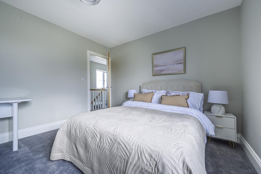 Bedroom 2 - EweMove Swindon South