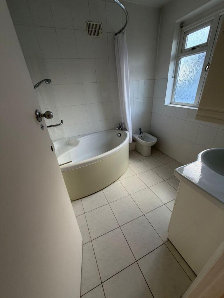 Tenterden Drive, London