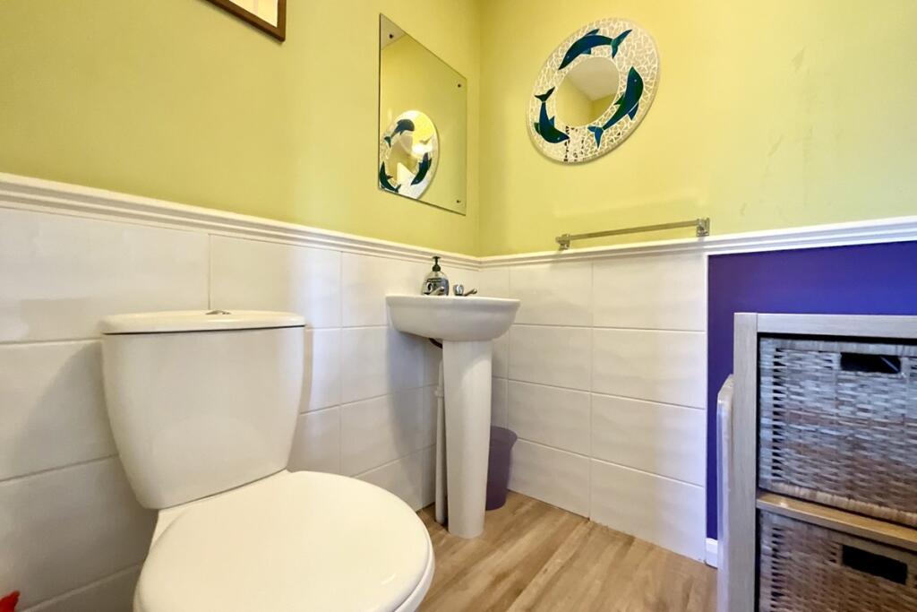 downstairs wc