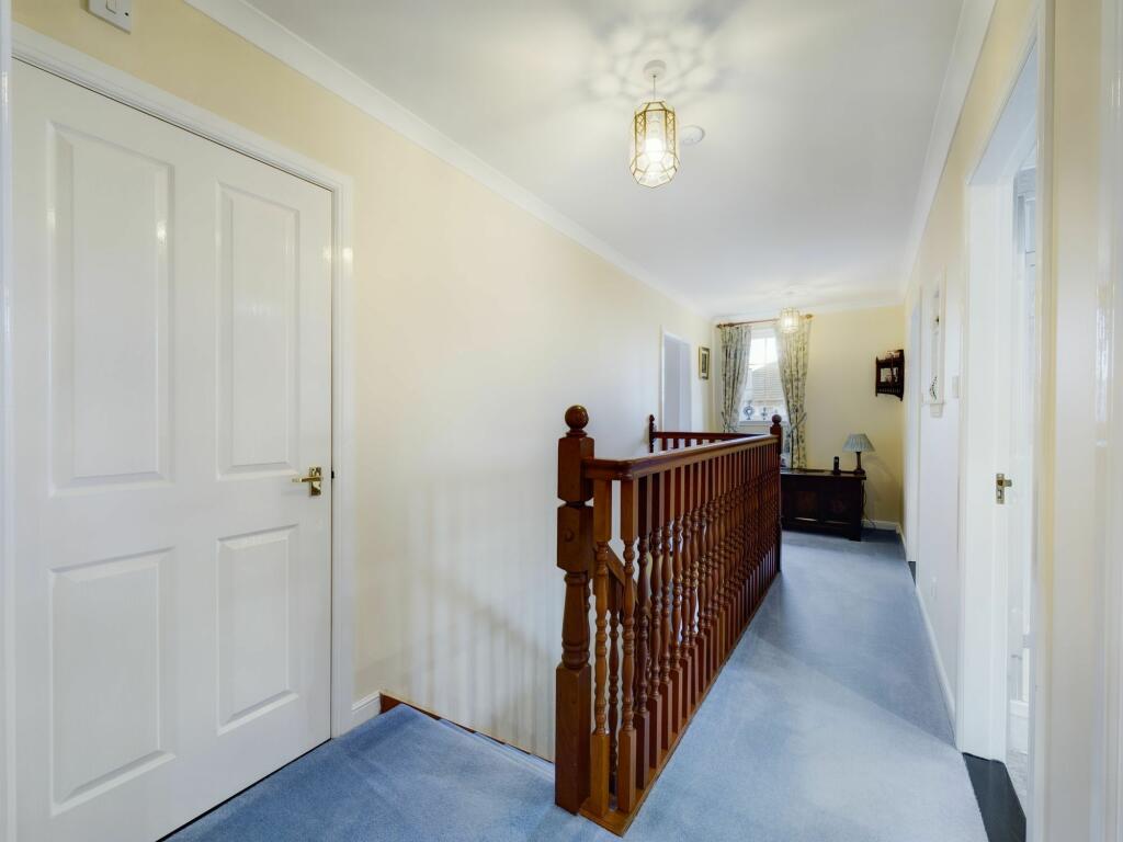 Upper landing