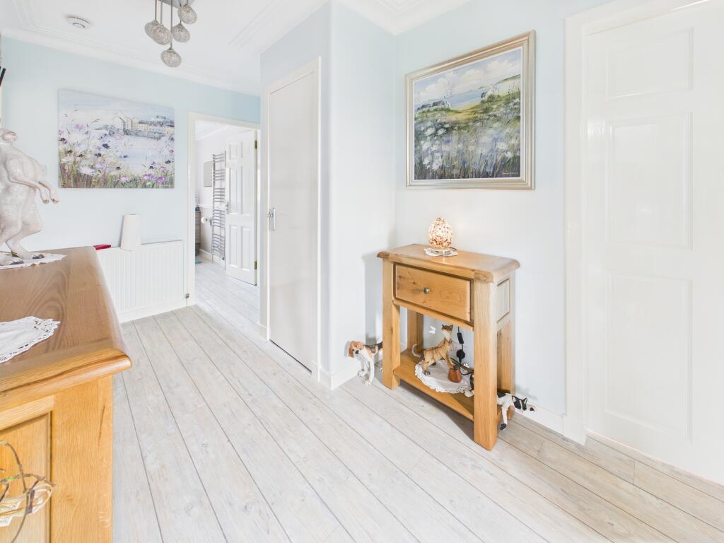 CAM03481G0-PR0118-STILL005