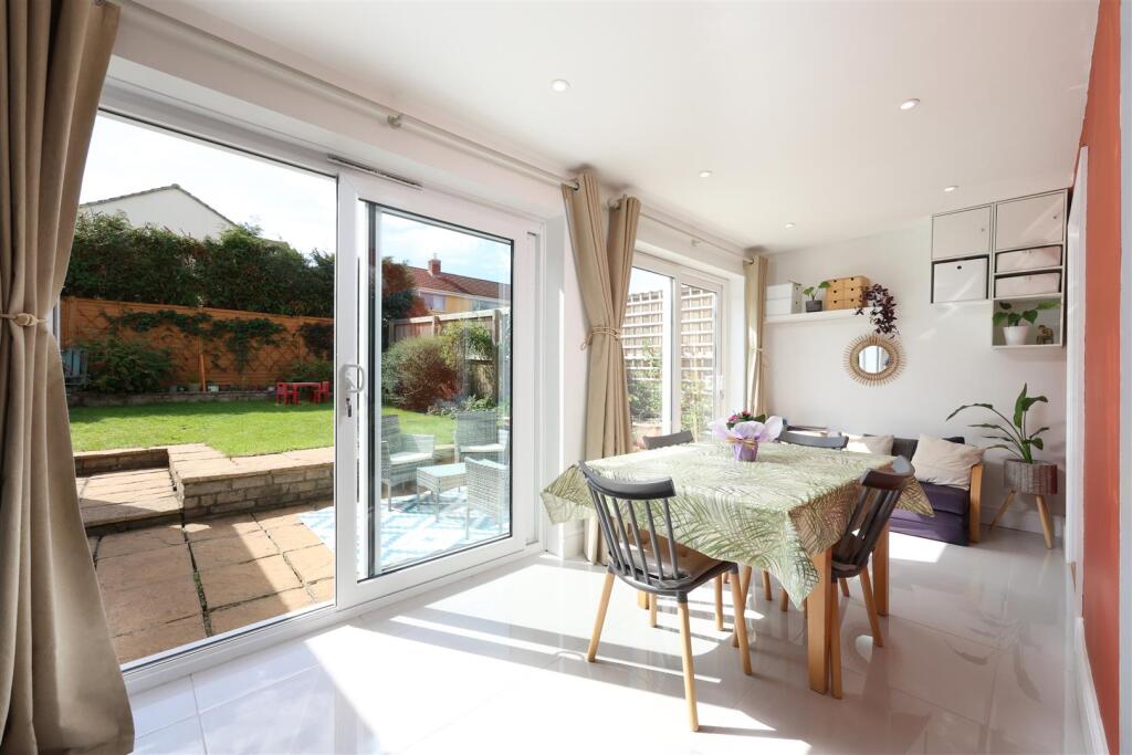 54 White Lion Park 11.JPG